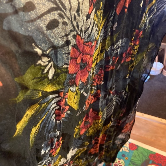 Light weight infinity scarf World Market brand NWT - Picture 3 of 4